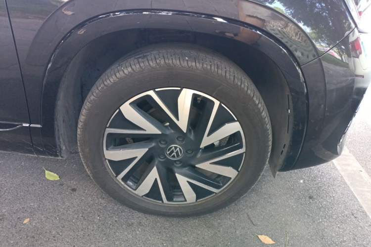 Used Volkswagen Tayron 2024 330TSI Two-Wheel Drive R-Line High-Energy Version Right Front Wheel Hub