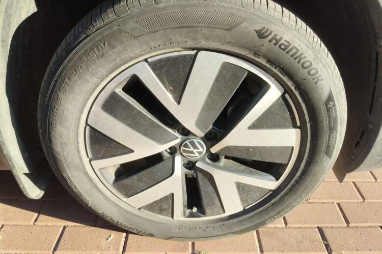 Used Volkswagen Tayron 2024 330TSI Two-Wheel Drive Luxury Plus Advanced Version Right Front Wheel Hub