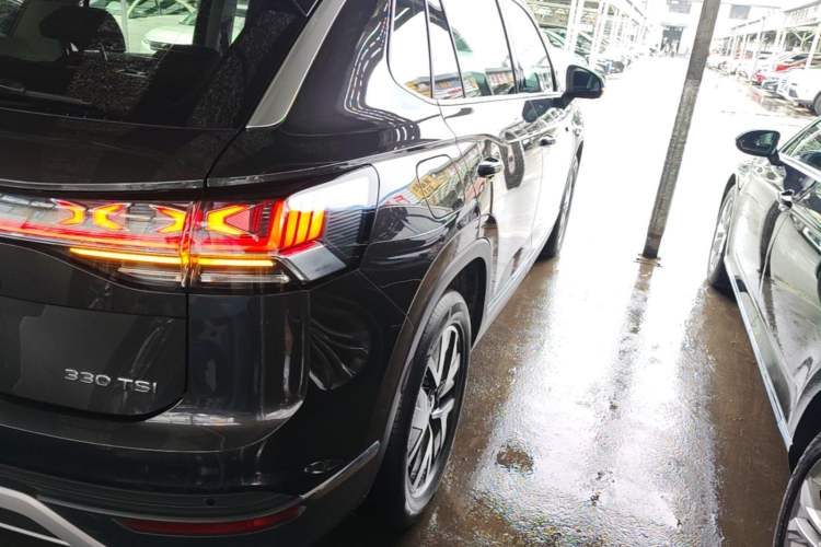Used Volkswagen Tayron 2024 330TSI Two-Wheel Drive Luxury Plus Advanced Version Right Rear Taillight