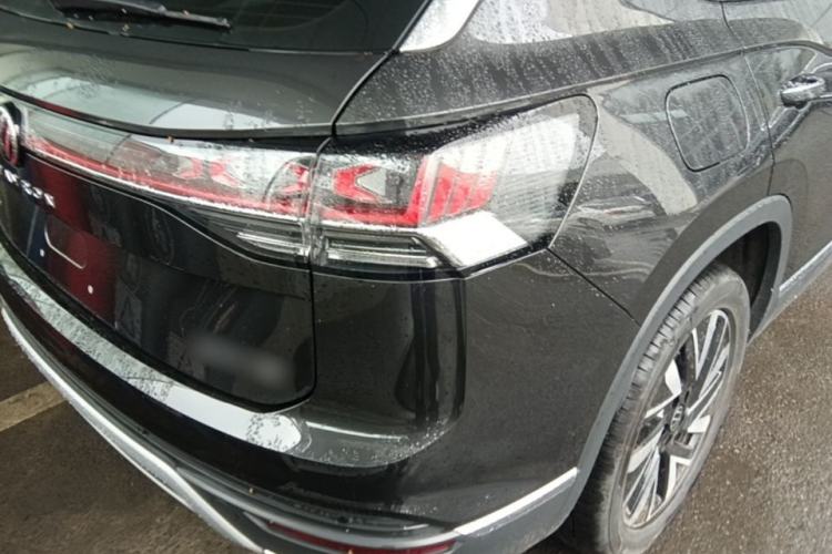 Used Volkswagen Tayron 2024 300TSI Two-Wheel-Drive Luxury Plus Advanced Version Right Rear Taillight