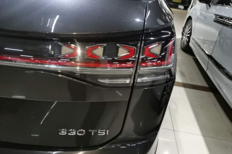 Used Volkswagen Tayron 2024 330TSI Two-Wheel Drive Luxury Plus Advanced Version Right Rear Taillight