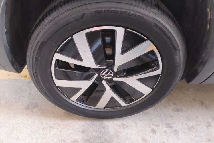 Used Volkswagen Tayron 2024 330TSI Two-Wheel Drive Luxury Plus Advanced Version Right Rear Wheel Hub
