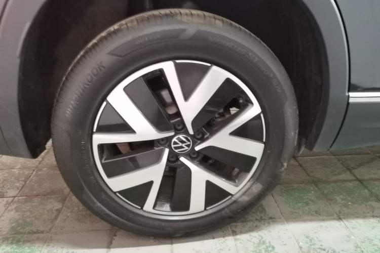 Used Volkswagen Tayron 2024 330TSI Two-Wheel Drive Luxury Plus Advanced Version Right Rear Wheel Hub