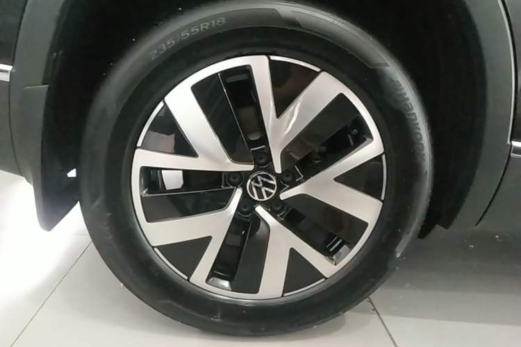 Used Volkswagen Tayron 2024 330TSI Two-Wheel Drive Luxury Plus Advanced Version Right Rear Wheel Hub
