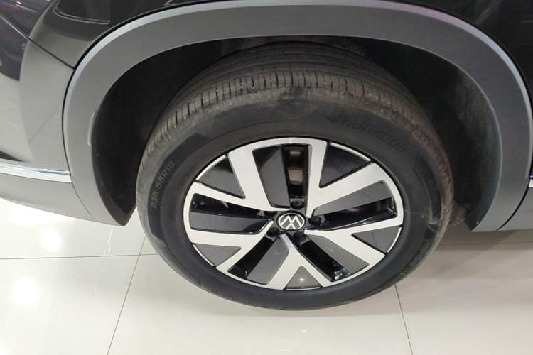 Used Volkswagen Tayron 2024 330TSI Two-Wheel Drive Luxury Plus Advanced Version Right Rear Wheel Hub