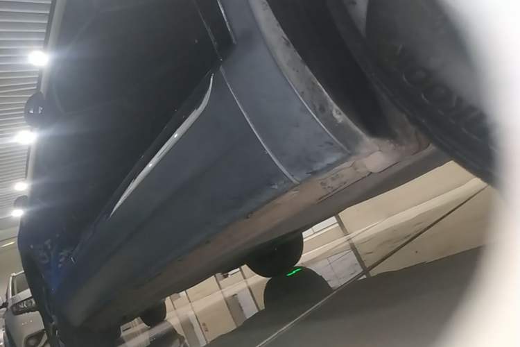 Used Volkswagen Tayron 2024 330TSI Two-Wheel Drive Luxury Plus Advanced Version Right Side Sill