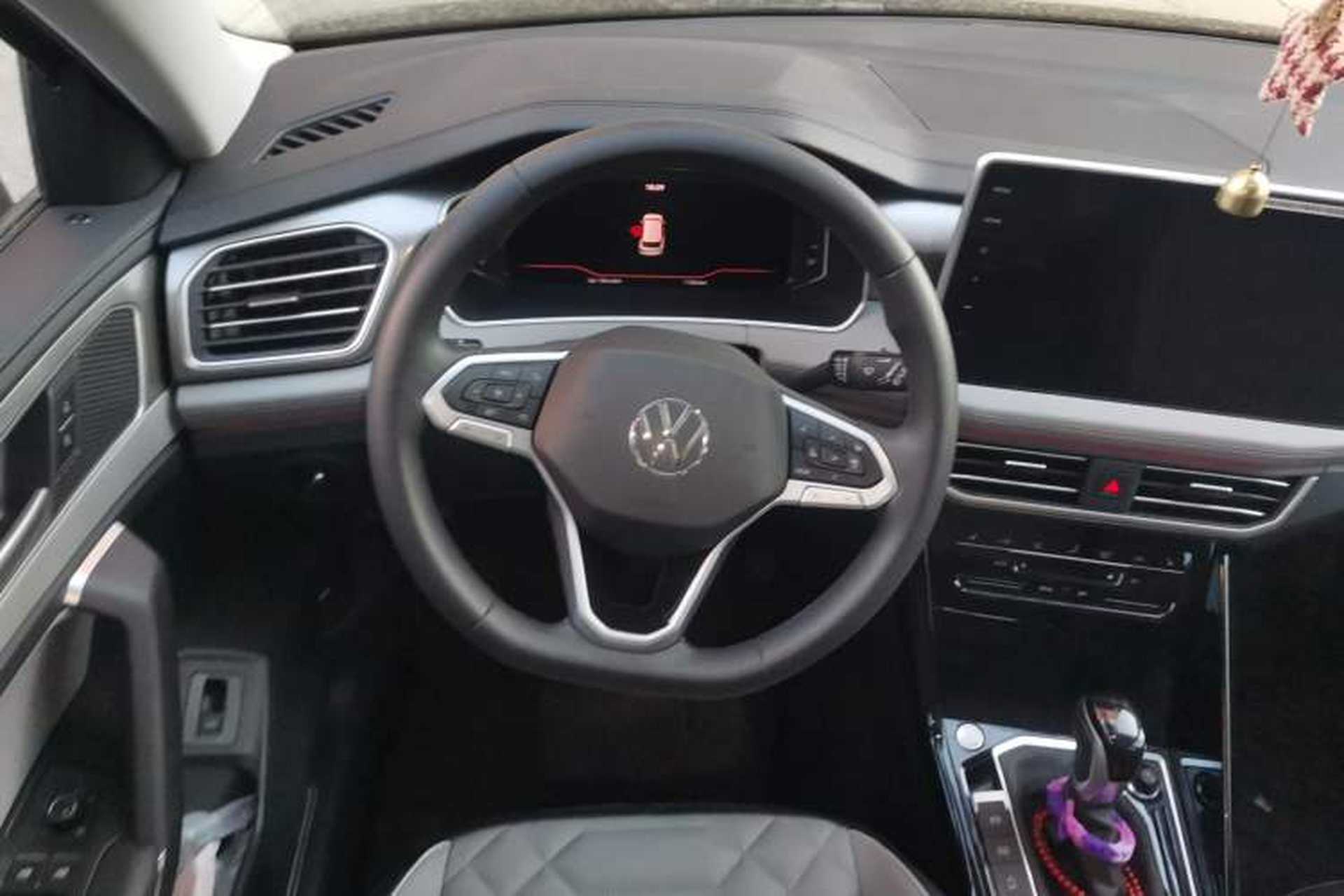 Used Volkswagen Tayron 2024 330TSI Two-Wheel Drive R-Line High-Energy Version Steering Wheel
