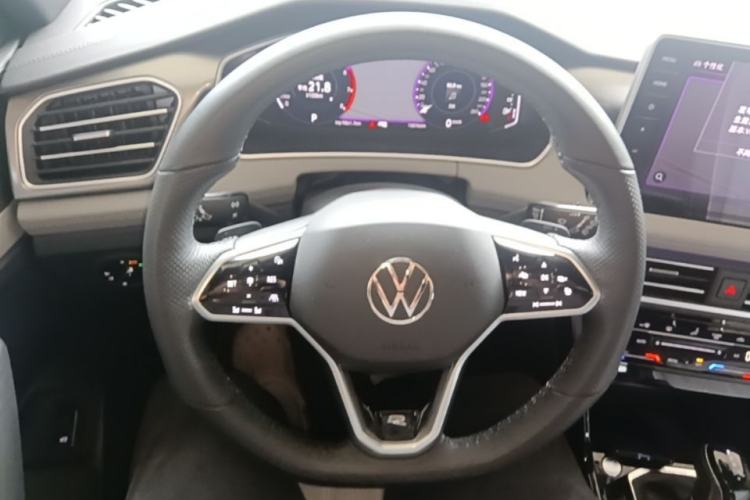 Used Volkswagen Tayron 2024 380TSI All-Wheel Drive R-Line Pro Smart Edition Steering Wheel