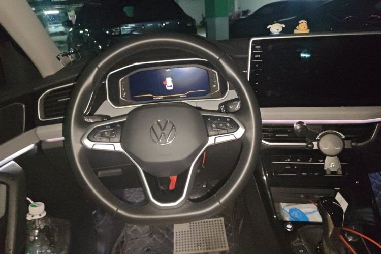 Used Volkswagen Tayron 2024 300TSI Two-Wheel-Drive Luxury Plus Advanced Version Steering Wheel