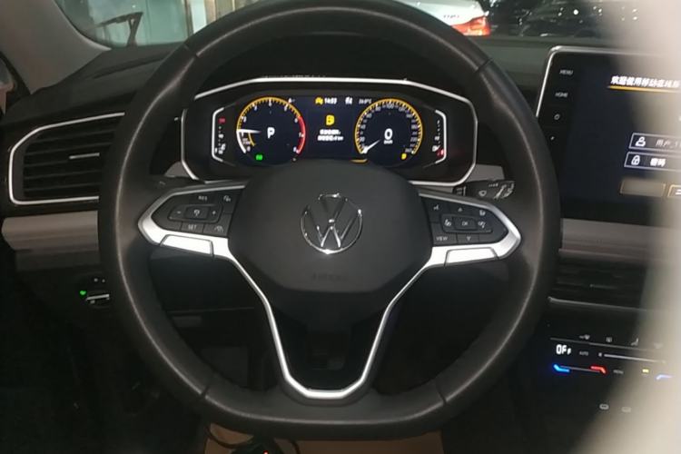 Used Volkswagen Tayron 2024 330TSI Two-Wheel Drive Luxury Plus Advanced Version Steering Wheel