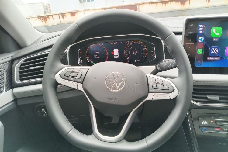 Used Volkswagen Tayron 2024 300TSI Two-Wheel-Drive Luxury Plus Advanced Version Steering Wheel