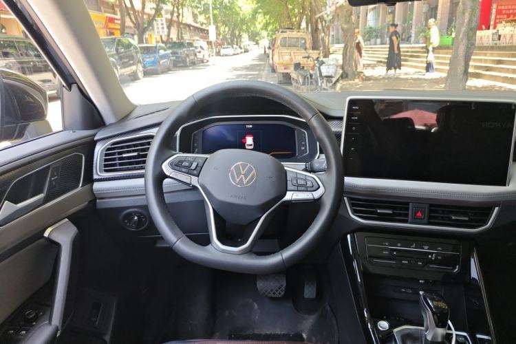 Used Volkswagen Tayron 2024 330TSI Two-Wheel Drive Luxury Plus Advanced Version Steering Wheel