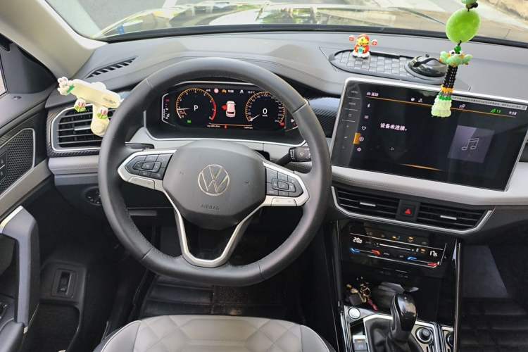 Used Volkswagen Tayron 2024 330TSI Two-Wheel Drive Luxury Plus Advanced Version Steering Wheel