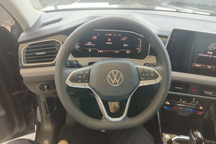 Used Volkswagen Tayron 2024 330TSI Two-Wheel Drive Luxury Plus Advanced Version Steering Wheel