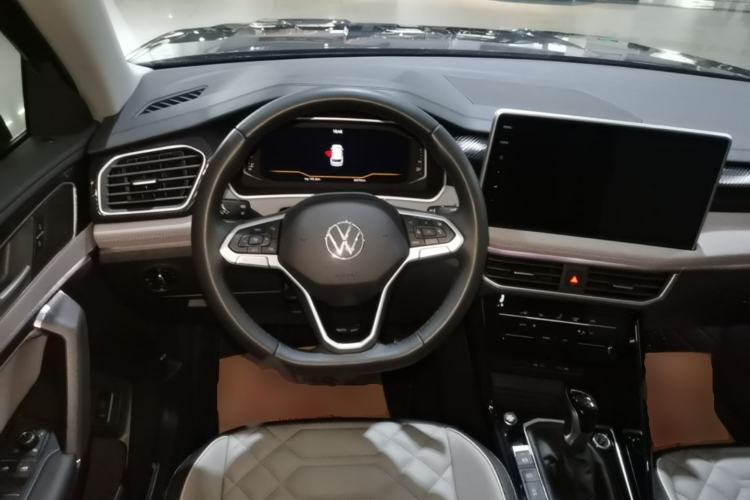 Used Volkswagen Tayron 2024 330TSI Two-Wheel Drive Luxury Plus Advanced Version Steering Wheel