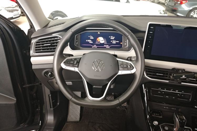 Used Volkswagen Tayron 2024 330TSI Two-Wheel Drive Luxury Plus Advanced Version Steering Wheel