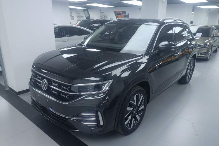 Used Volkswagen Tayron 2024 380TSI Four-Wheel Drive R-Line High-Energy Version Guazi used car, China used car export, Used car for sale, Used Volkswagen cars, Cheapest cars for sale