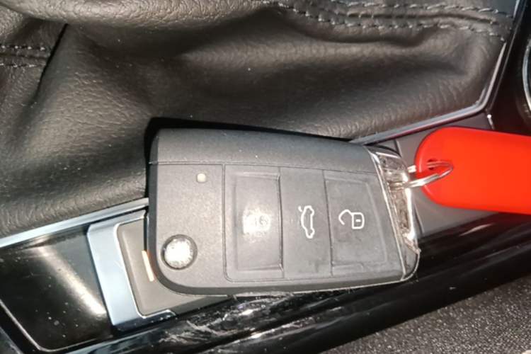 Used Volkswagen Tayron 2024 380TSI All-Wheel Drive R-Line Pro Smart Edition Vehicle Key