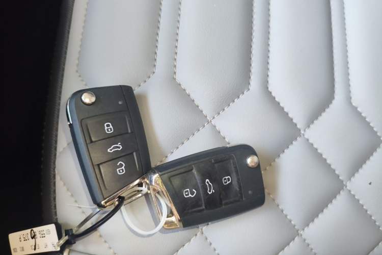 Used Volkswagen Tayron 2024 330TSI Two-Wheel Drive Luxury Plus Advanced Version Vehicle Key