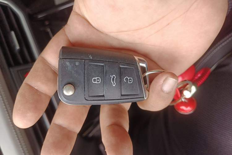 Used Volkswagen Tayron 2024 330TSI Two-Wheel Drive Luxury Plus Advanced Version Vehicle Key