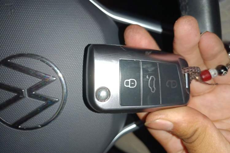 Used Volkswagen Tayron 2024 330TSI Two-Wheel Drive R-Line High-Energy Version Vehicle Key