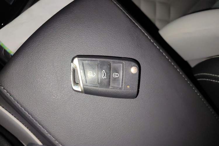 Used Volkswagen Tayron 2024 300TSI Two-Wheel-Drive Luxury Plus Advanced Version Vehicle Key