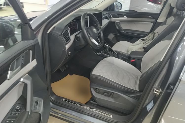 Used Volkswagen Tayron 2024 300TSI Two-Wheel-Drive Luxury Plus Advanced Version Driver Seat