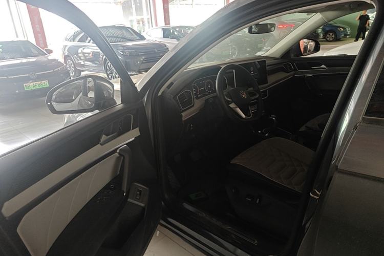 Used Volkswagen Tayron 2024 300TSI Two-Wheel-Drive Luxury Plus Advanced Version Driver Seat