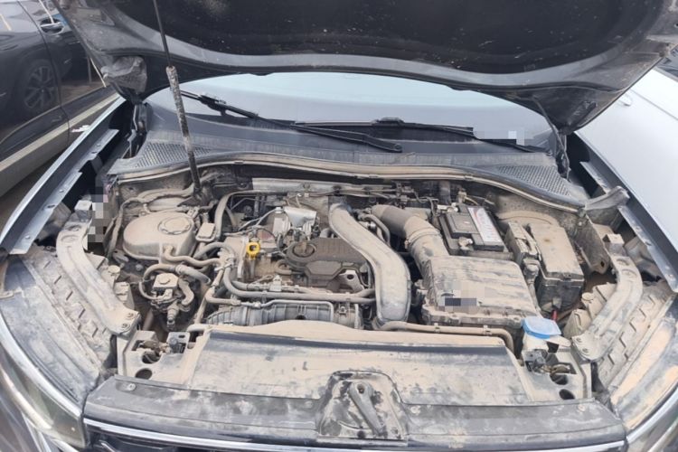 Used Volkswagen Tayron 2024 300TSI Two-Wheel-Drive Luxury Plus Advanced Version Engine Bay