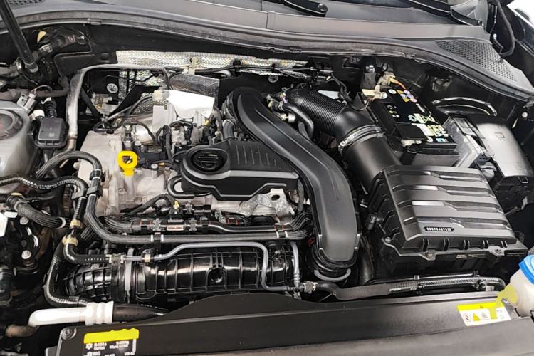 Used Volkswagen Tayron 2024 300TSI Two-Wheel-Drive Luxury Plus Advanced Version Engine Bay
