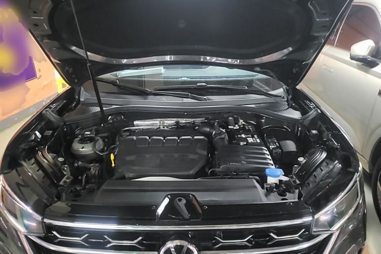 Used Volkswagen Tayron 2024 330TSI Two-Wheel Drive Luxury Plus Advanced Version Engine Bay