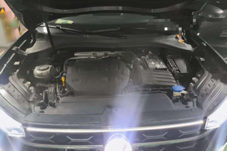 Used Volkswagen Tayron 2024 330TSI Two-Wheel Drive Luxury Plus Advanced Version Engine Bay