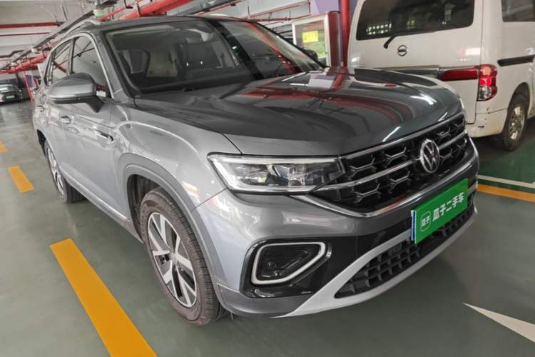 Used Volkswagen Tayron 2024 300TSI Two-Wheel-Drive Luxury Plus Advanced Version Front Right 45 Deg