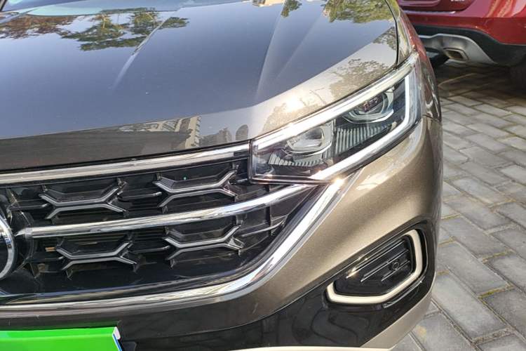 Used Volkswagen Tayron 2024 330TSI Two-Wheel Drive Luxury Plus Advanced Version Left Front Headlight