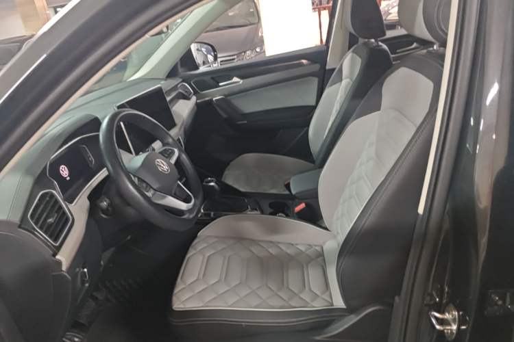 Used Volkswagen Tayron 2024 300TSI Two-Wheel-Drive Luxury Plus Advanced Version Left Front Seat