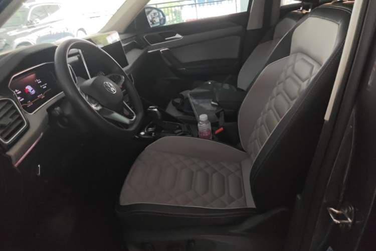 Used Volkswagen Tayron 2024 300TSI Two-Wheel-Drive Luxury Plus Advanced Version Left Front Seat