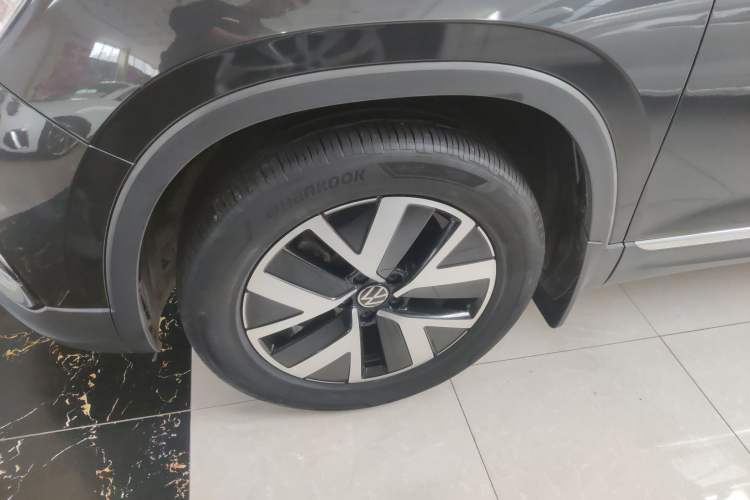 Used Volkswagen Tayron 2024 330TSI Two-Wheel Drive Luxury Plus Advanced Version Left Front Wheel Hub