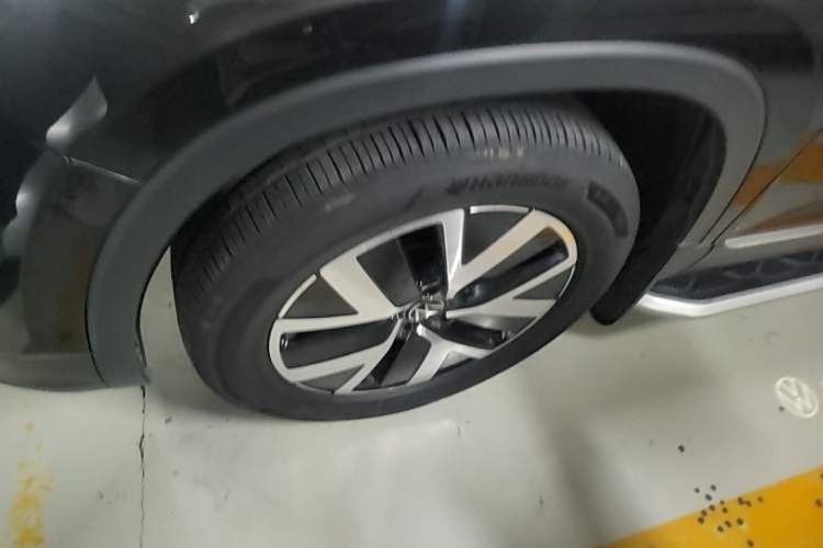 Used Volkswagen Tayron 2024 330TSI Two-Wheel Drive Luxury Plus Advanced Version Left Front Wheel Hub