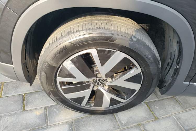 Used Volkswagen Tayron 2024 330TSI Two-Wheel Drive Luxury Plus Advanced Version Left Front Wheel Hub