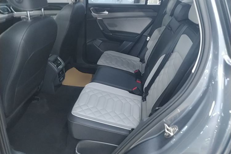 Used Volkswagen Tayron 2024 300TSI Two-Wheel-Drive Luxury Plus Advanced Version Left Rear Seat