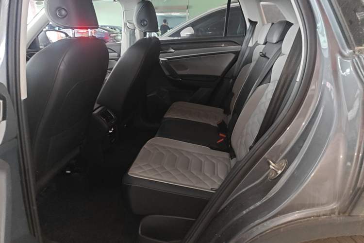 Used Volkswagen Tayron 2024 300TSI Two-Wheel-Drive Luxury Plus Advanced Version Left Rear Seat