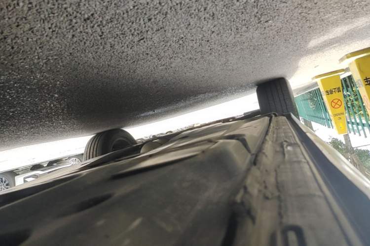Used Volkswagen Tayron 2024 330TSI Two-Wheel Drive Luxury Plus Advanced Version Left Side Sill