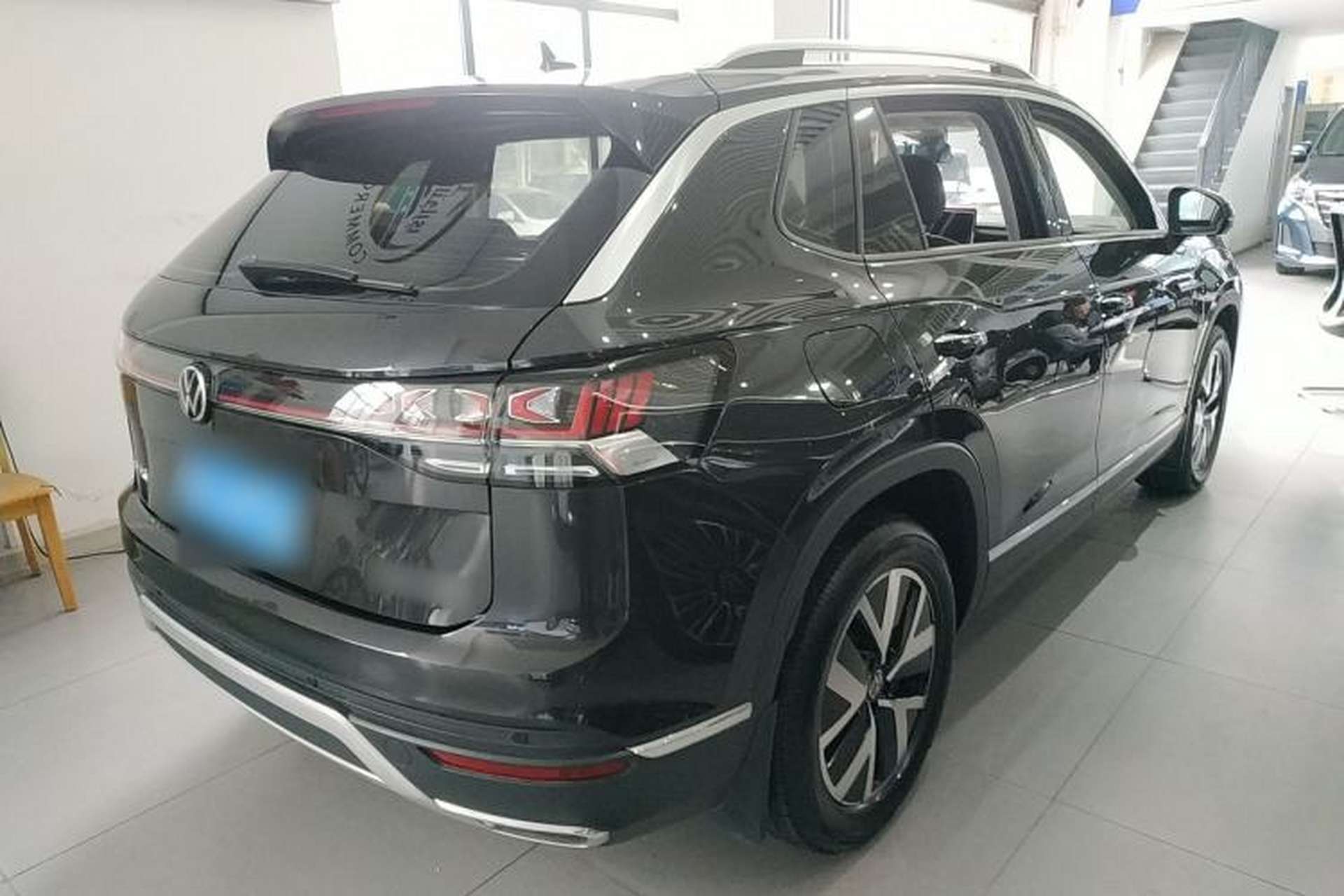 Used Volkswagen Tayron 2024 330TSI Two-Wheel Drive Luxury Plus Advanced Version Rear Right 45 Deg
