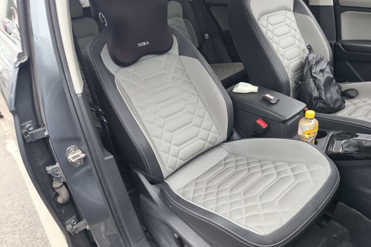 Used Volkswagen Tayron 2024 300TSI Two-Wheel-Drive Luxury Plus Advanced Version Right Front Seat