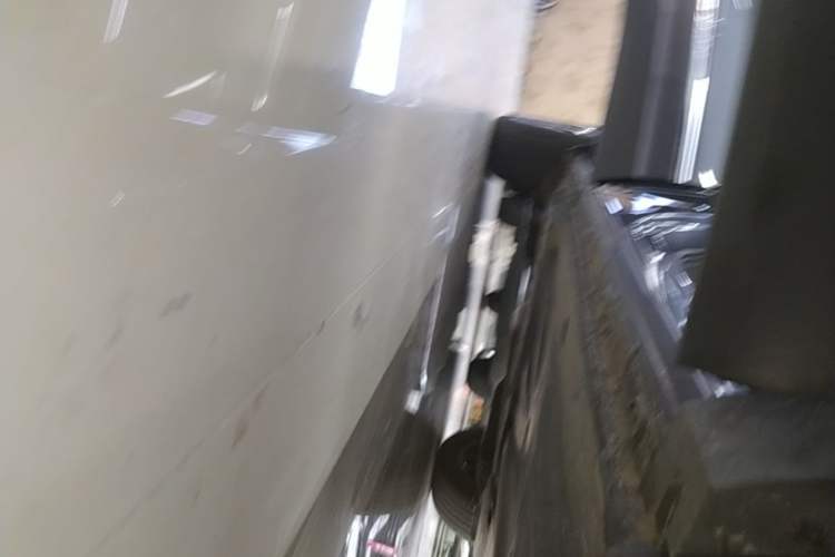 Used Volkswagen Tayron 2024 300TSI Two-Wheel-Drive Luxury Plus Advanced Version Right Side Sill