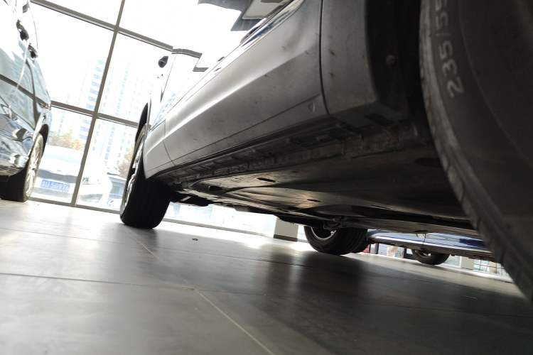 Used Volkswagen Tayron 2024 330TSI Two-Wheel Drive Luxury Plus Advanced Version Right Side Sill