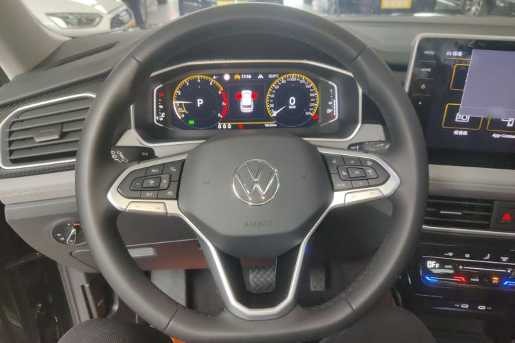 Used Volkswagen Tayron 2024 330TSI Two-Wheel Drive Luxury Plus Advanced Version Steering Wheel