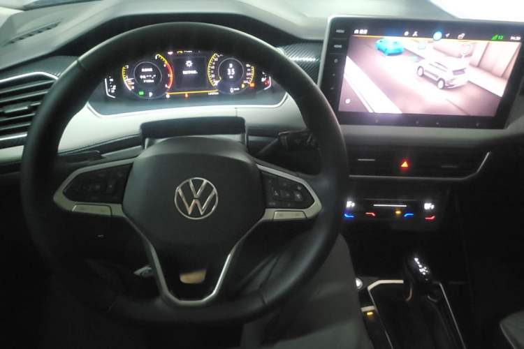 Used Volkswagen Tayron 2024 330TSI Two-Wheel Drive Luxury Plus Advanced Version Steering Wheel