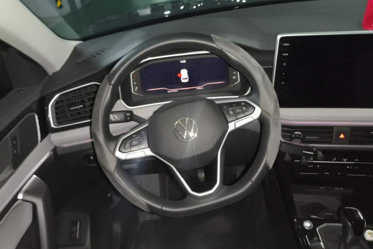 Used Volkswagen Tayron 2024 330TSI Two-Wheel Drive Luxury Plus Advanced Version Steering Wheel