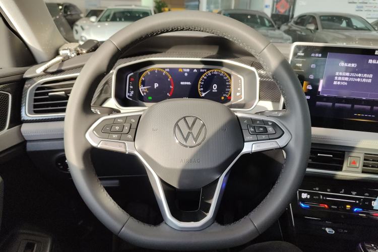 Used Volkswagen Tayron 2024 330TSI Two-Wheel Drive Luxury Plus Advanced Version Steering Wheel